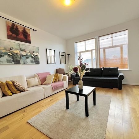 Cosy River View Flat At Temple Bar Дублин Экстерьер фото