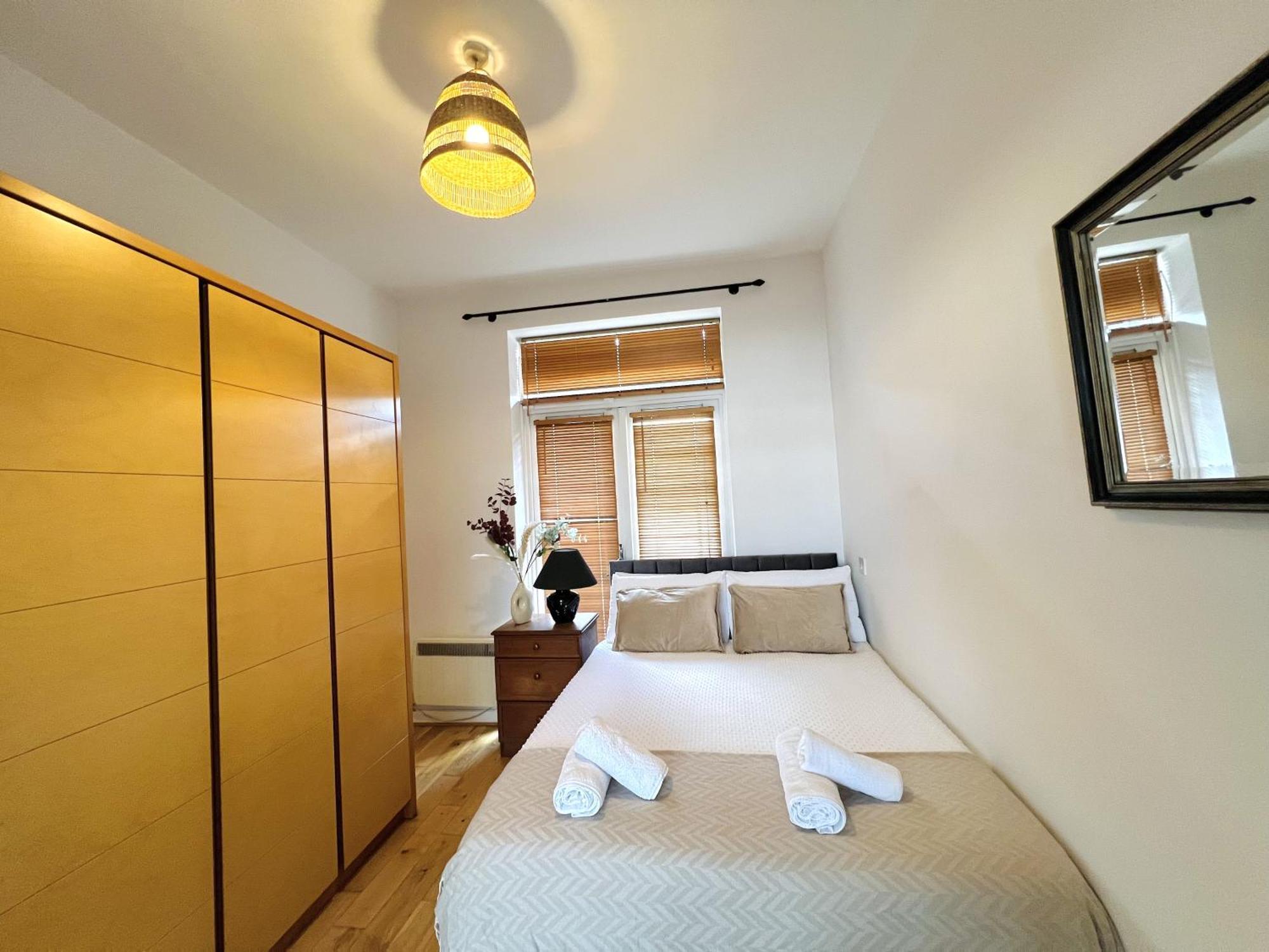 Cosy River View Flat At Temple Bar Дублин Экстерьер фото