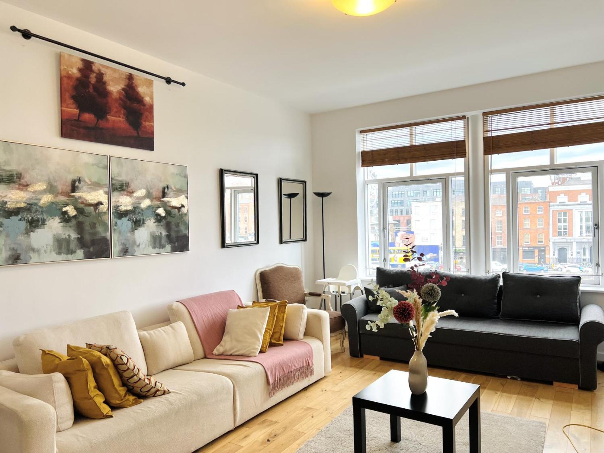 Cosy River View Flat At Temple Bar Дублин Экстерьер фото